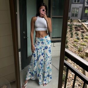 Olivaceous floral maxi skirt